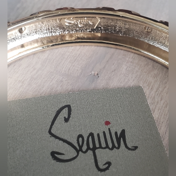 NWT Sequin Nordstrom Rack Goldtone Rhinestone Bracelet - Picture 2 of 3